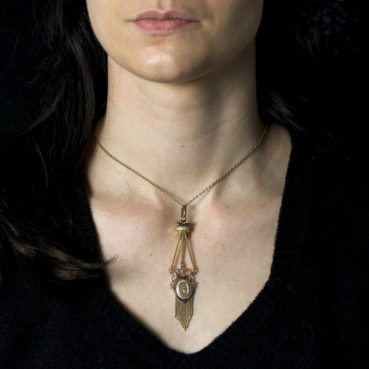 Antique Rose And Yellow Gold Crest Pendant-photo-2