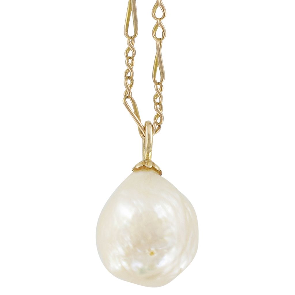 Gold Pendant And Perle Blowhole