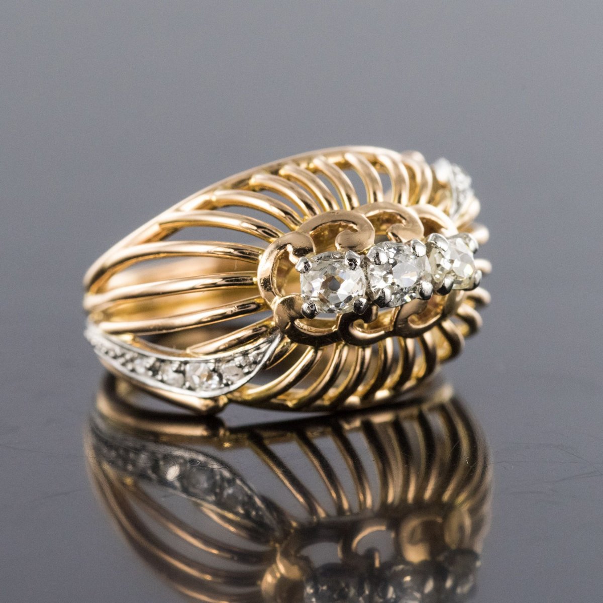 Dome Ring With Gold And Diamonds-photo-1