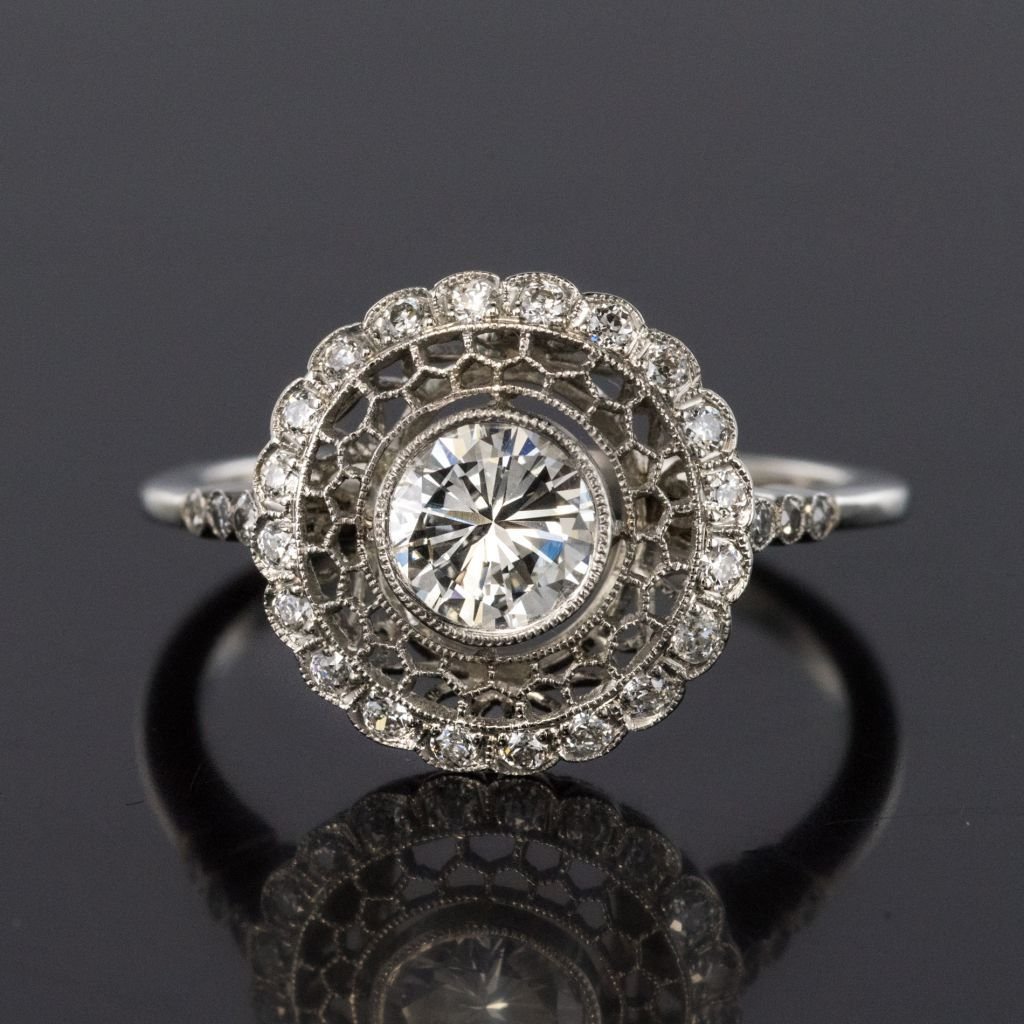 Bague Ronde Dentelle De Platine Et Diamants-photo-3