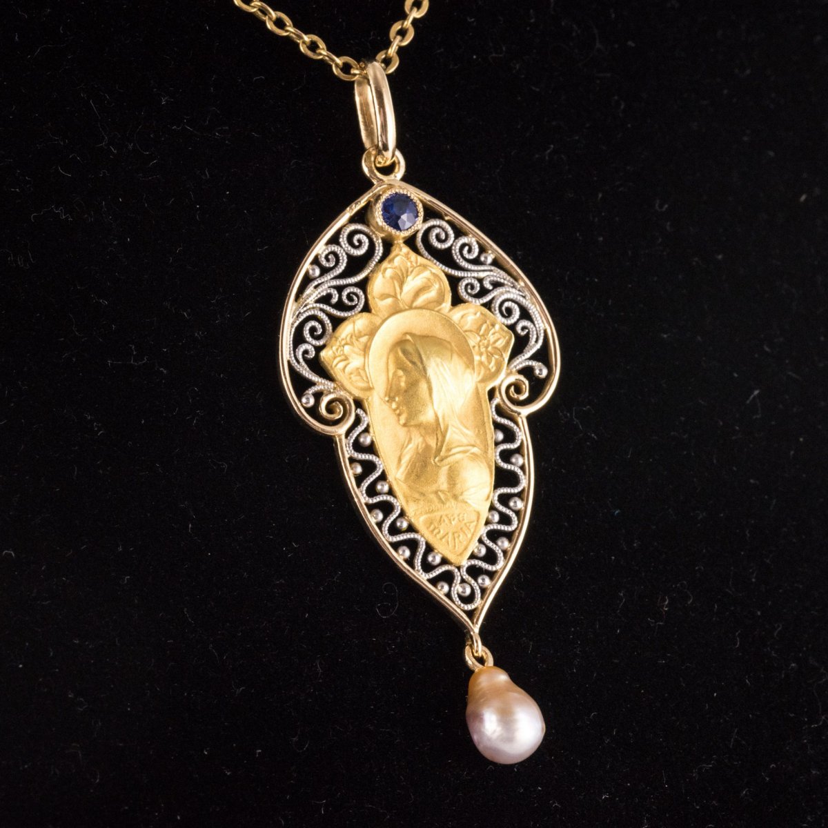 Pendant Ancient Virgin Sapphire Fine Pearl-photo-3