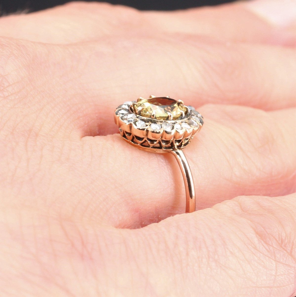 Bague Ancienne Saphir Jaune Et Diamants-photo-5