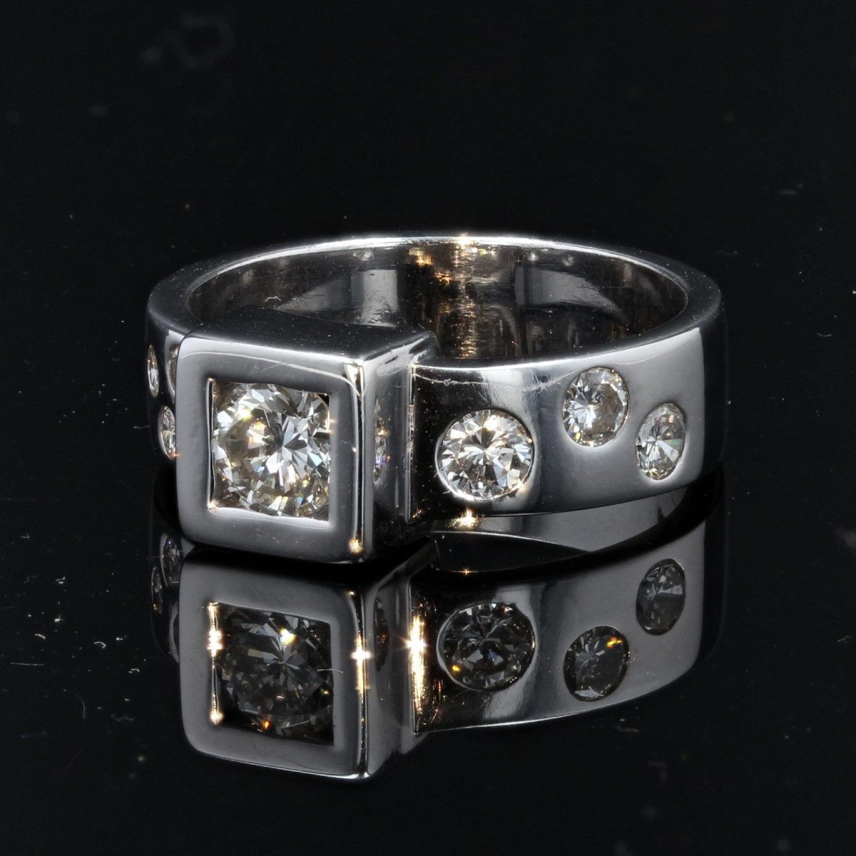 Modernist White Gold Diamond Ring-photo-4