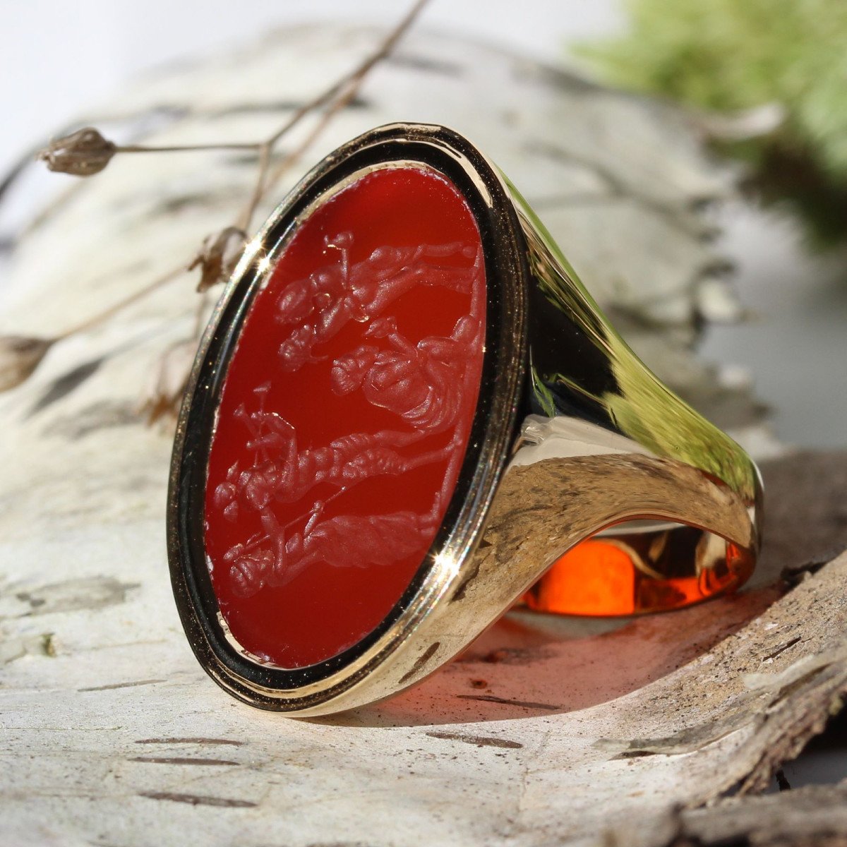 Intaglio On Carnelian Ring In Gold-photo-6