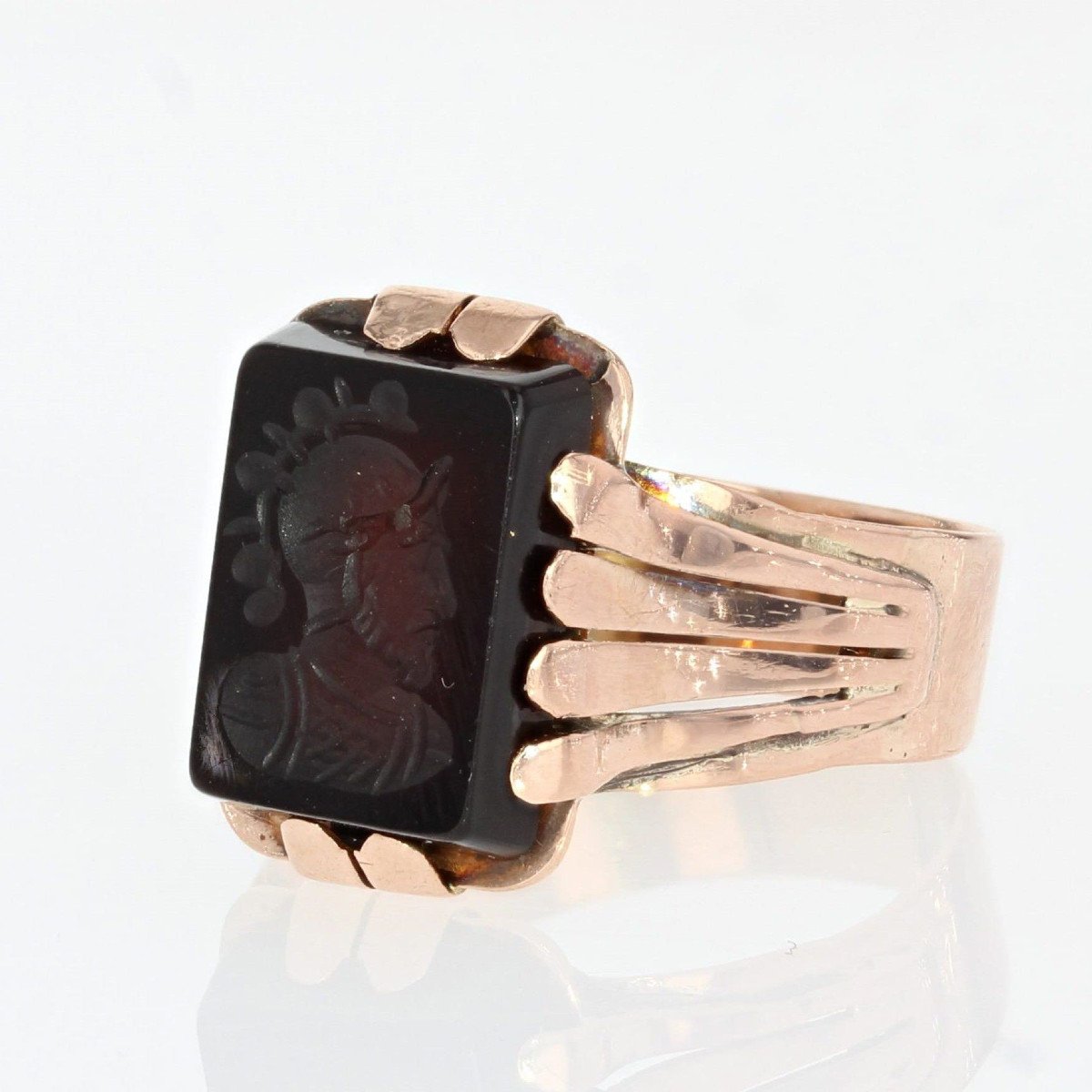 Old Ring In Gold And Intaglio-photo-3