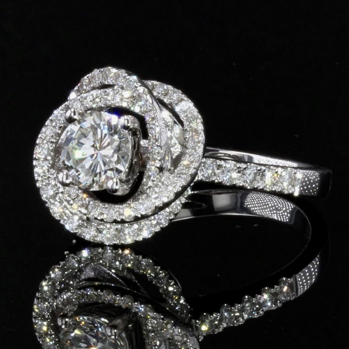 White Gold Flower Diamond Ring-photo-4