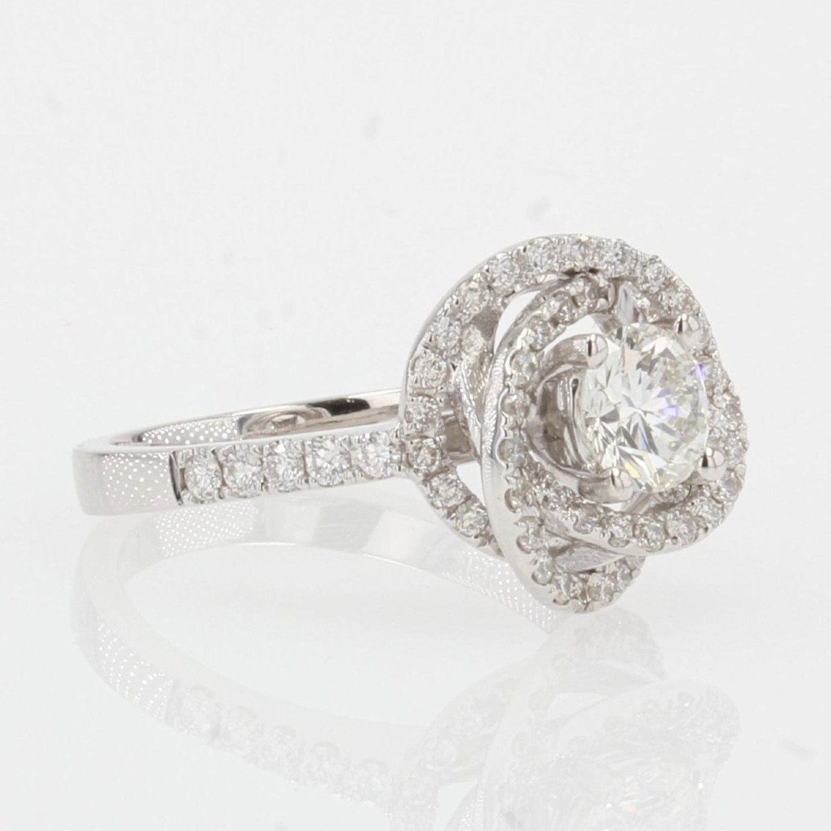 White Gold Flower Diamond Ring-photo-4