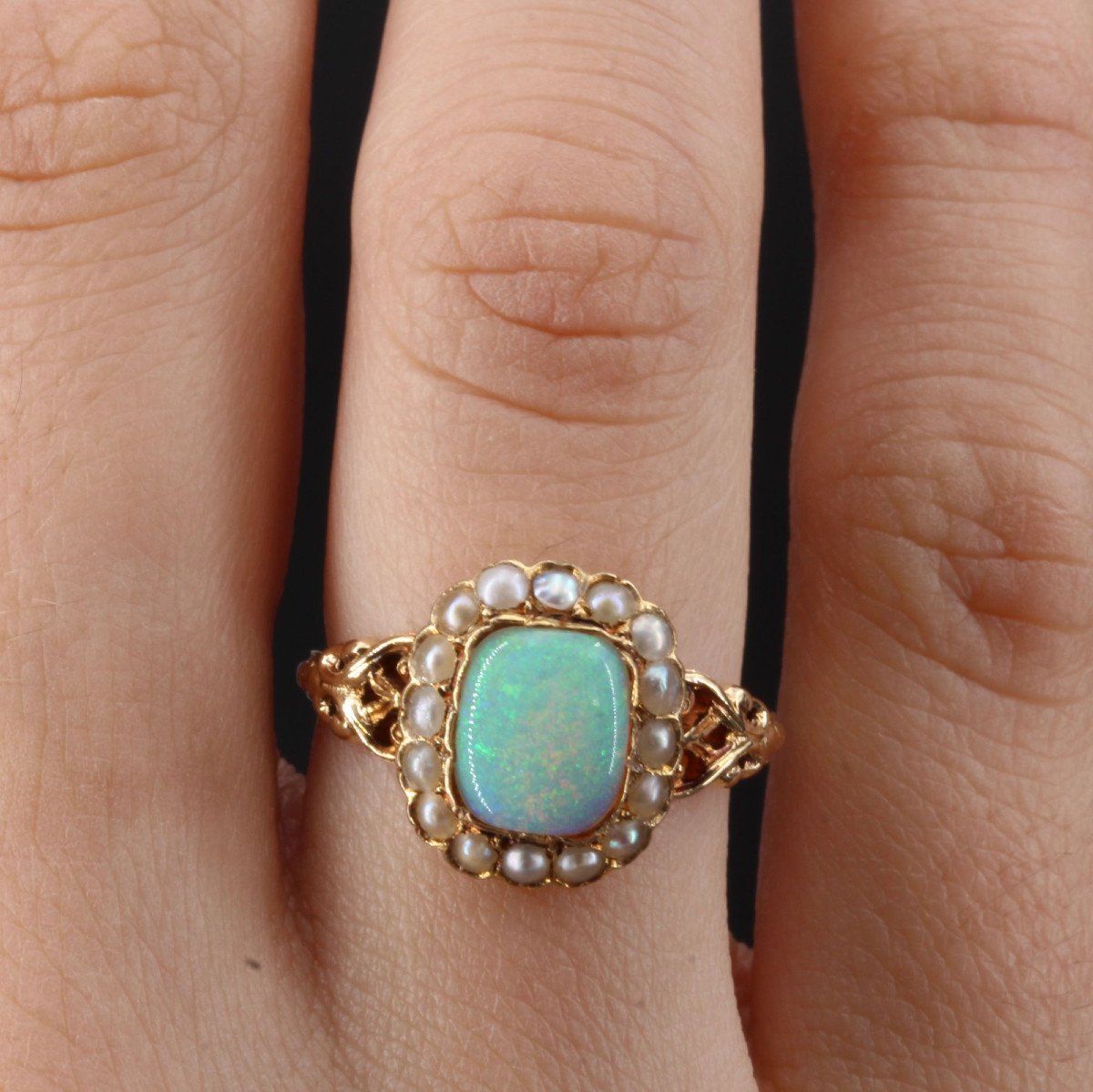 Opal Ring And Fine Pearls-photo-4