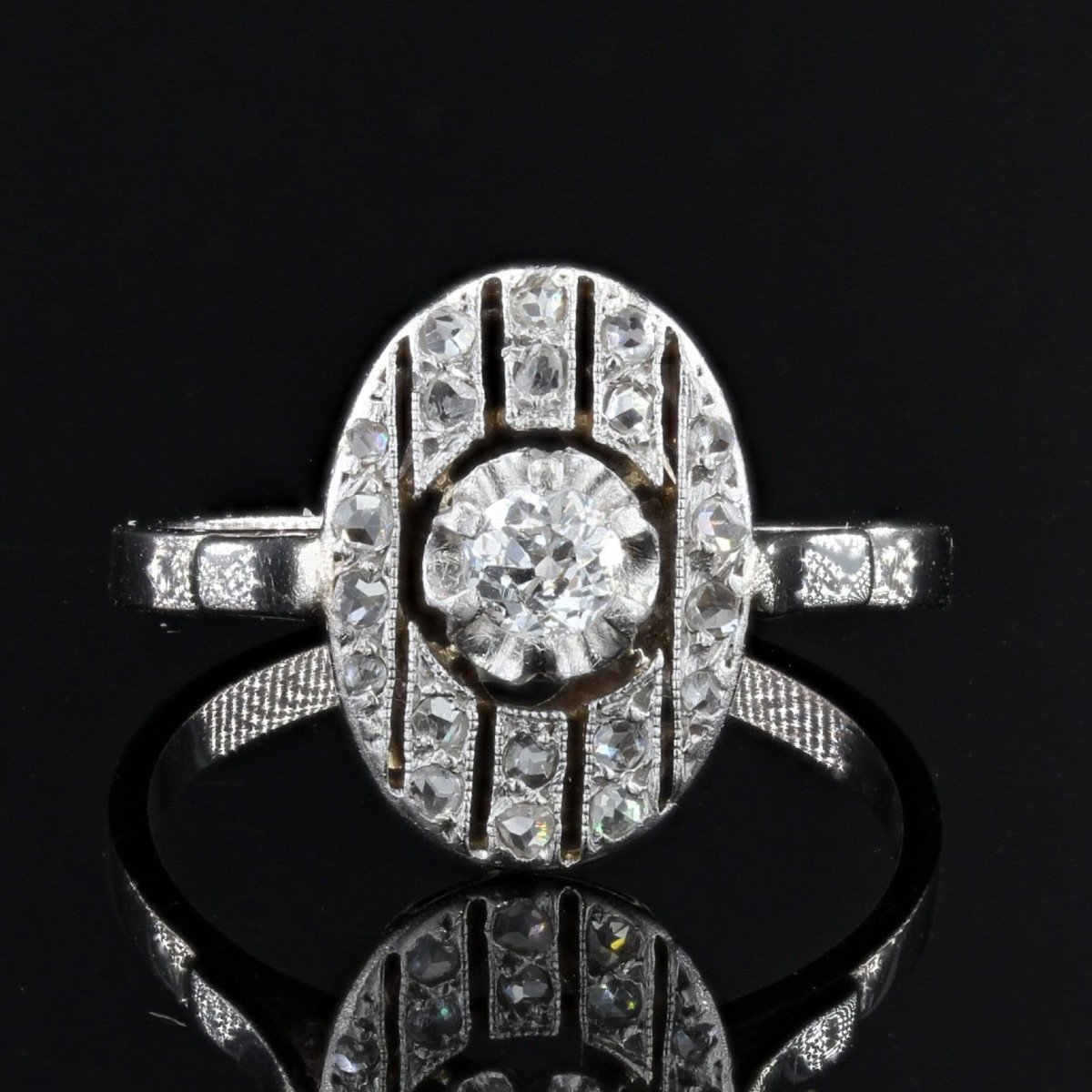 Antique Oval Ring Diamonds White Gold-photo-3