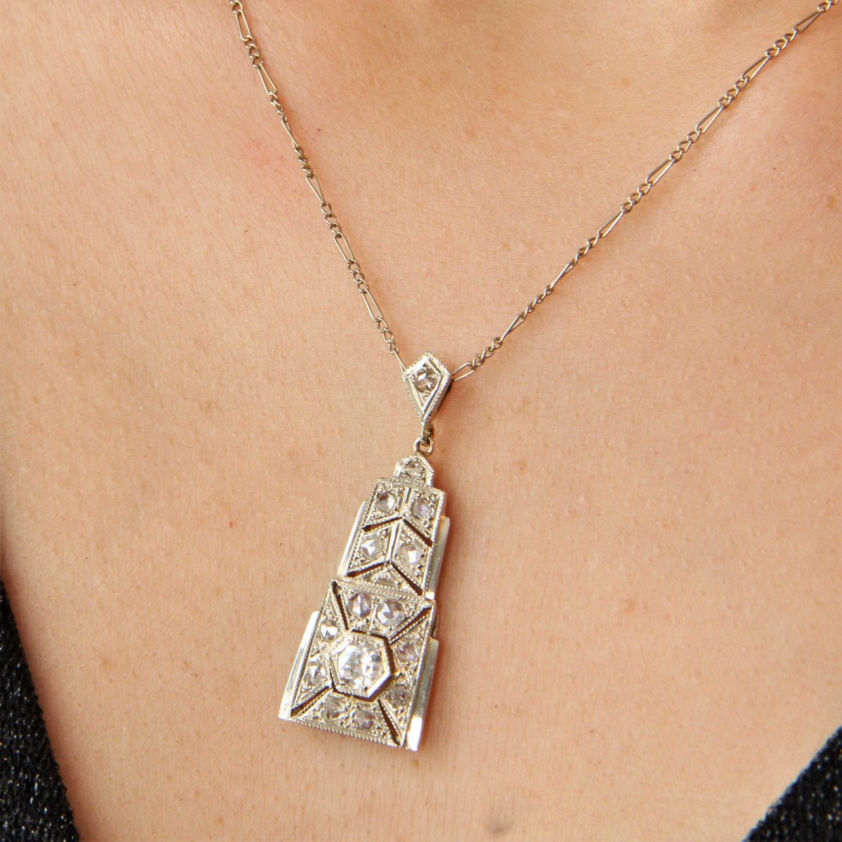 Art Deco Diamond Pendant And Its Chain-photo-3