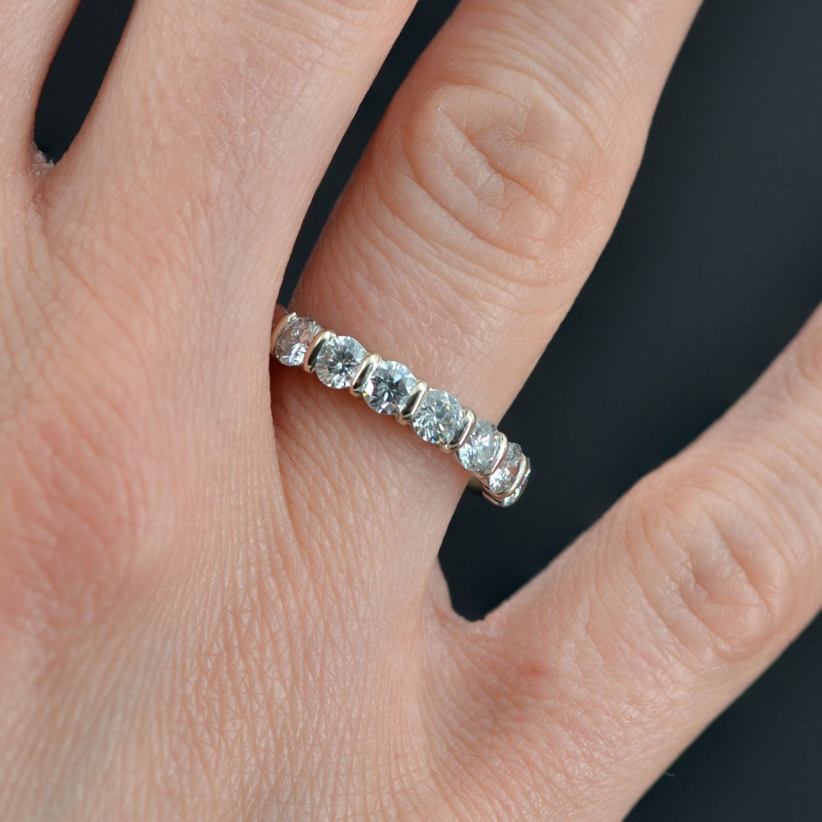 Half Alliance White Gold And Brilliant Diamonds-photo-1