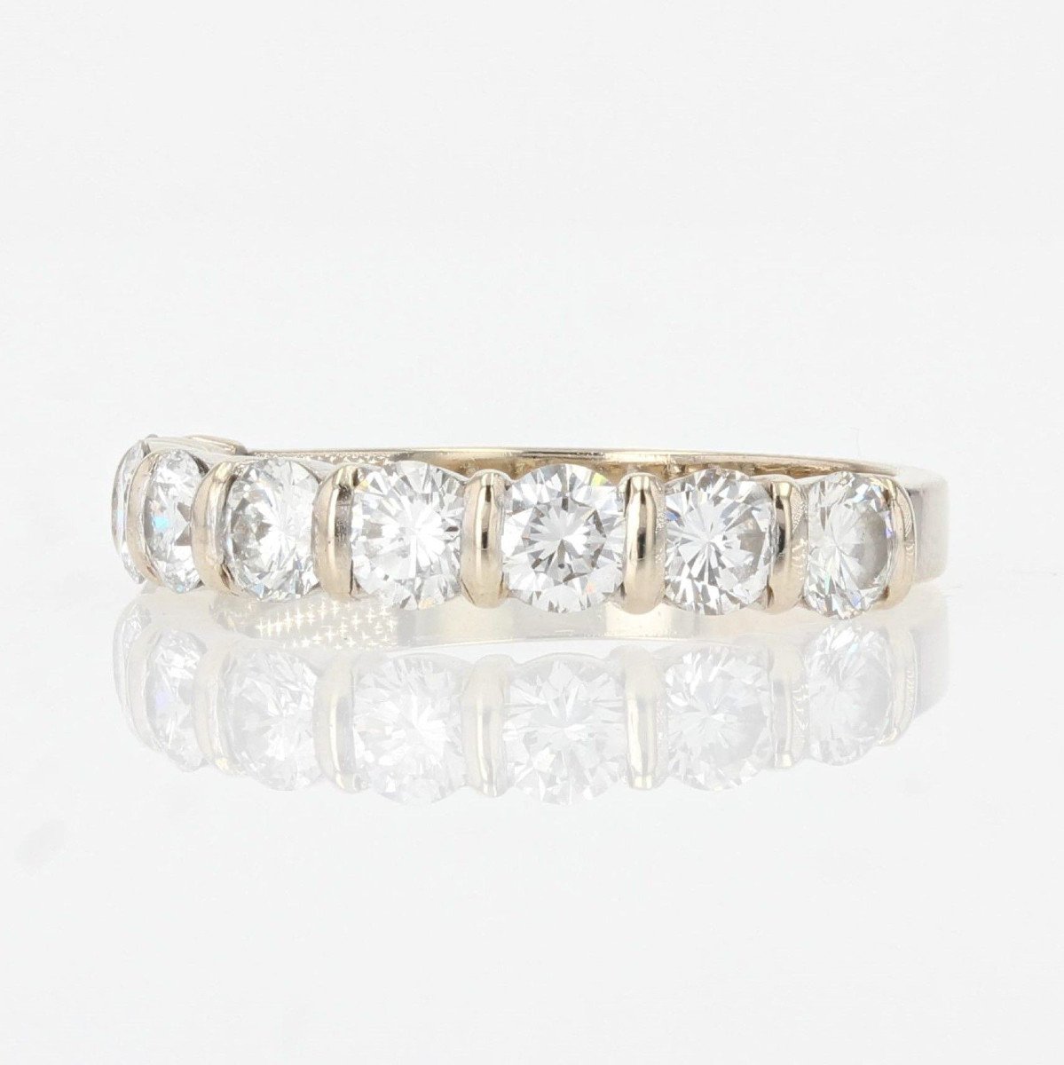 Half Alliance White Gold And Brilliant Diamonds-photo-2