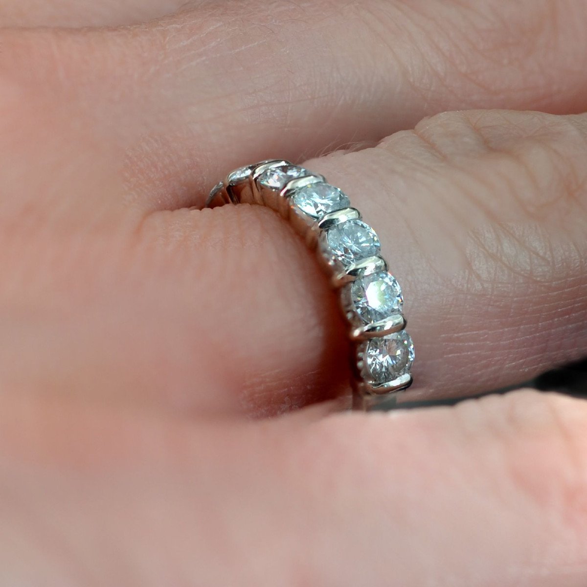 Half Alliance White Gold And Brilliant Diamonds-photo-5