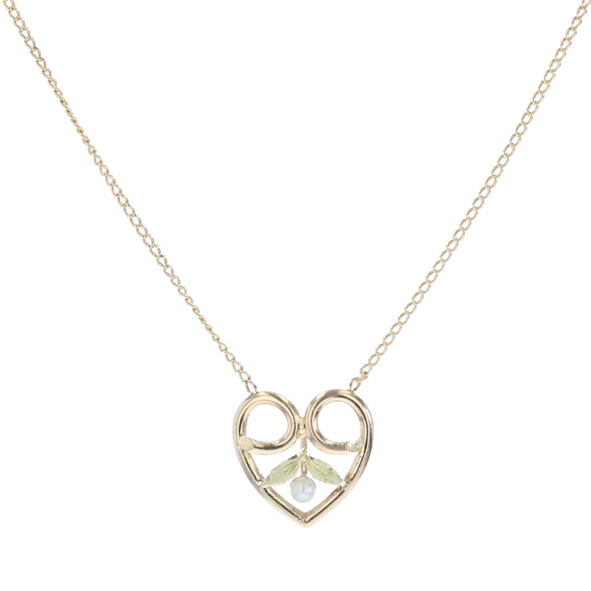 Old Pearl Heart Gold Necklace