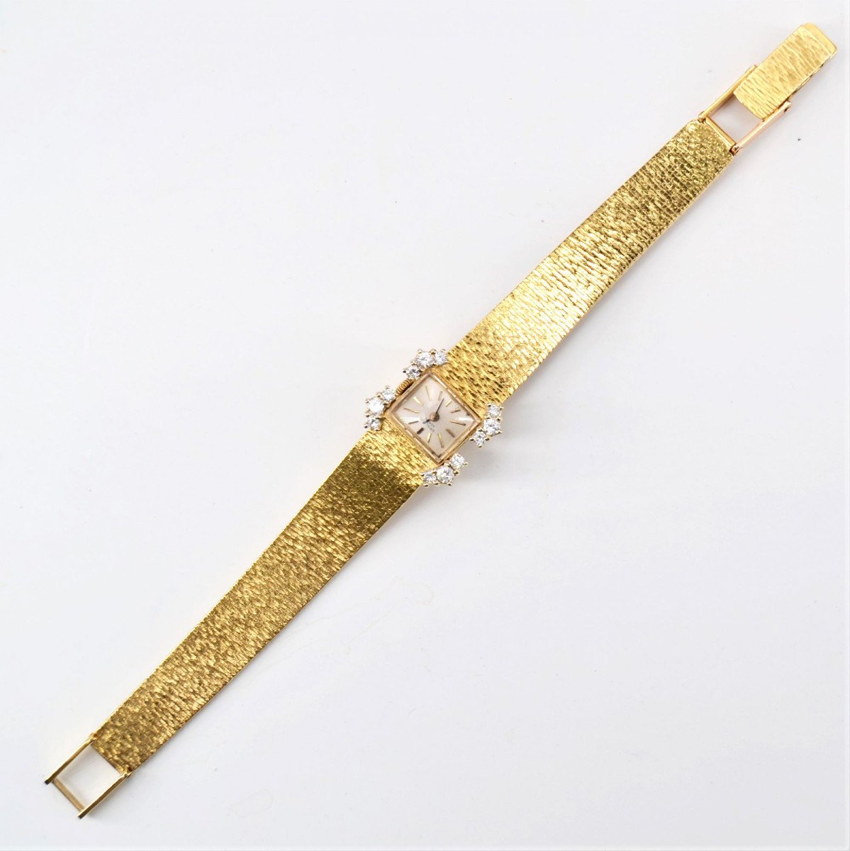 Lady's Watch In Diamonds And Yellow Gold-photo-4