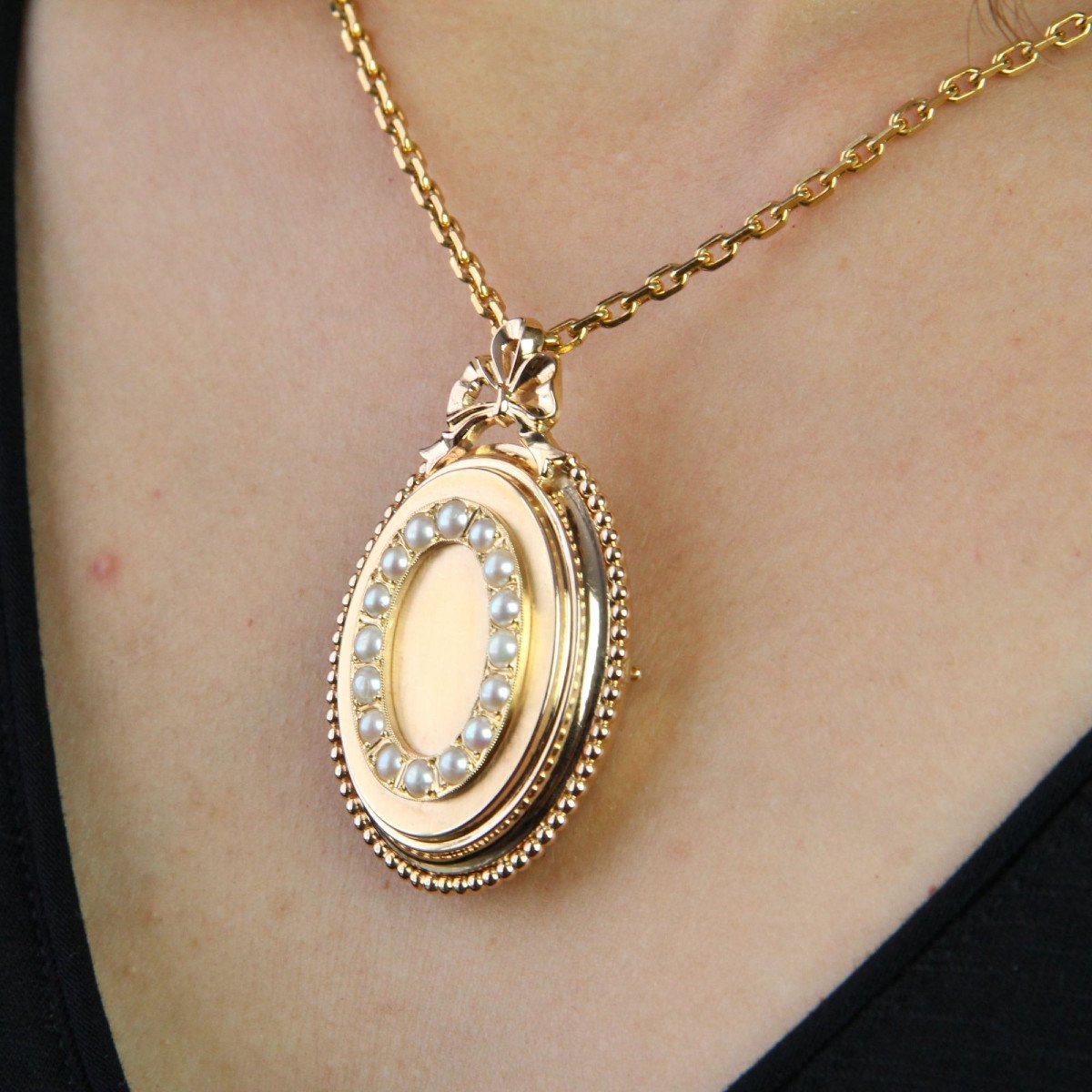 Old Pendant Medallion In Gold And Pearls-photo-5