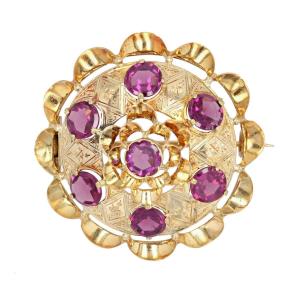 Old Brooch In Gold And Garnets