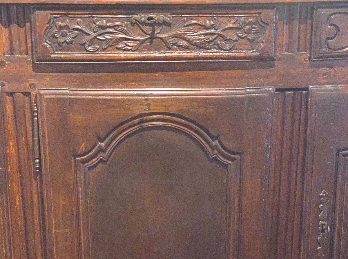 Chateau Sideboard Early 18th Century With Three Carved Drawers And Three Molded Doors-photo-4