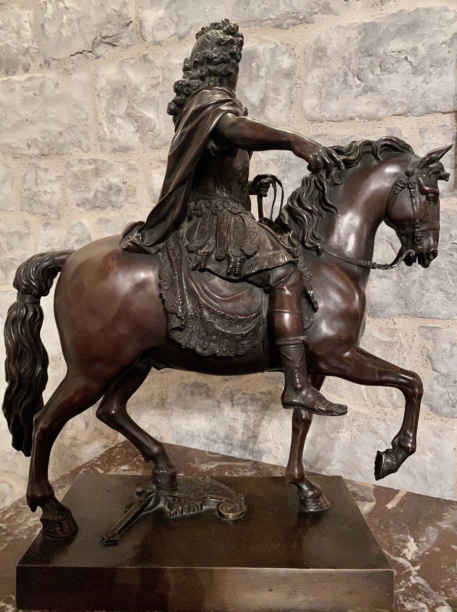 Statue Equestre  En Bronze  De Louis XIV   fonte ancienne   Signée  Girardon  1628/ 1715-photo-4