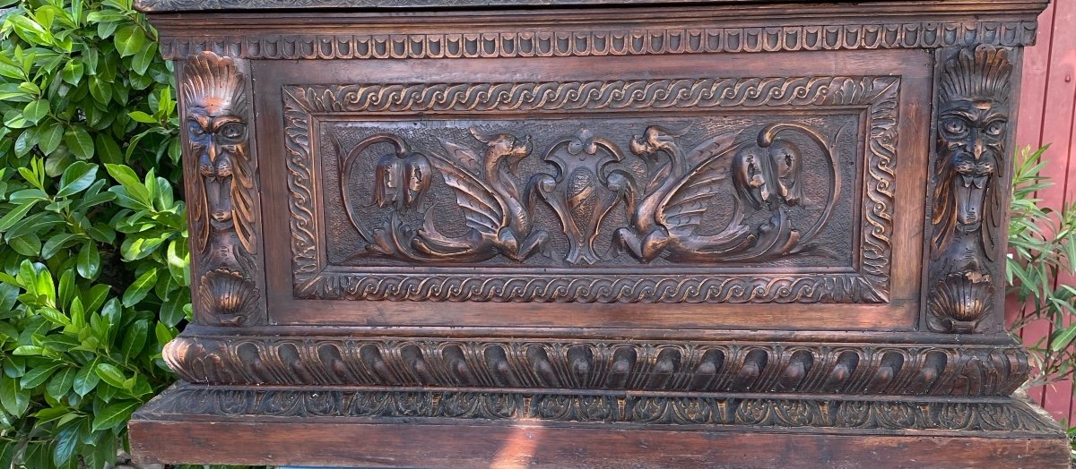   Coffre Banquette En Bois XIX  ème De Stle Renaissance Italienne  à Motifs Sculptés De Chimere-photo-2