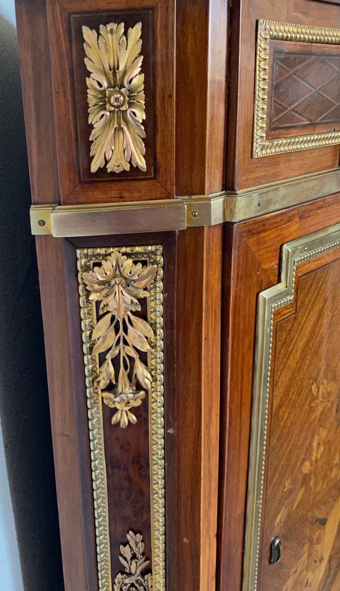 18 Th Century Corner Cabinet In Marqueterie Of Flowers Et Musical Instruments -photo-4