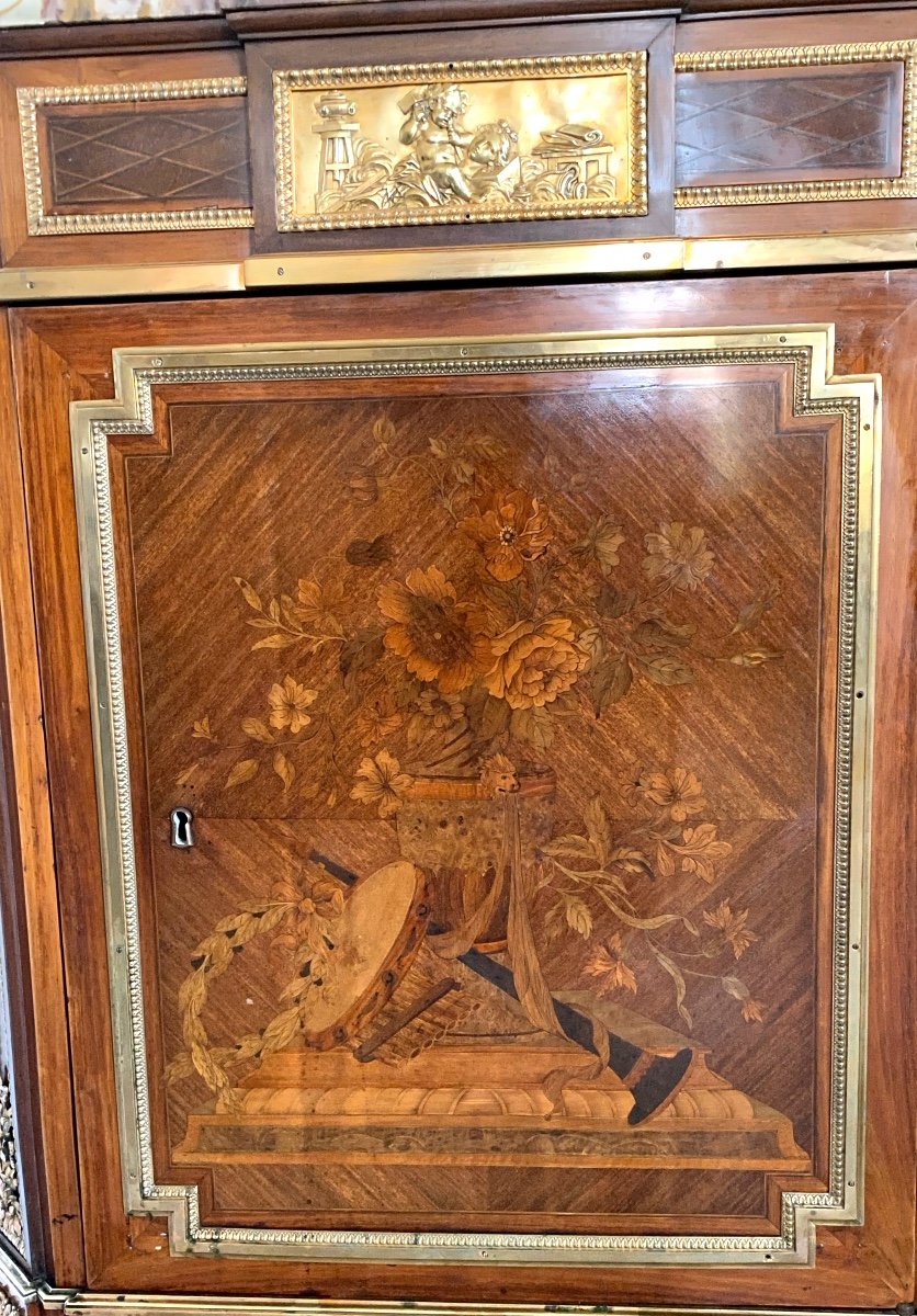 18 Th Century Corner Cabinet In Marqueterie Of Flowers Et Musical Instruments -photo-6