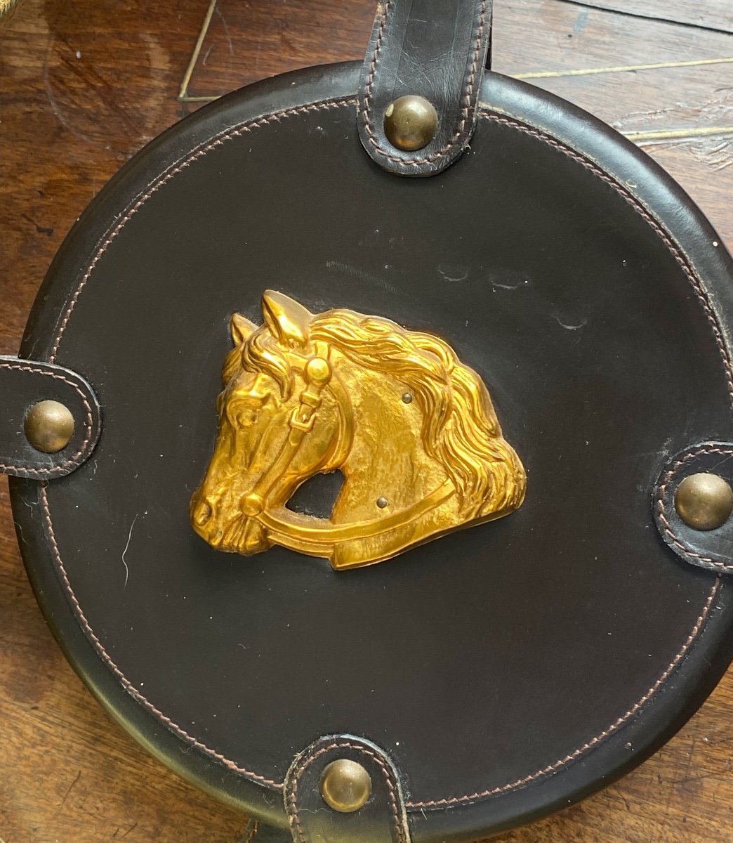 Old Hunting Horn Lamp With A Horse Head On A Leather Background Attributed To Hermes-photo-4