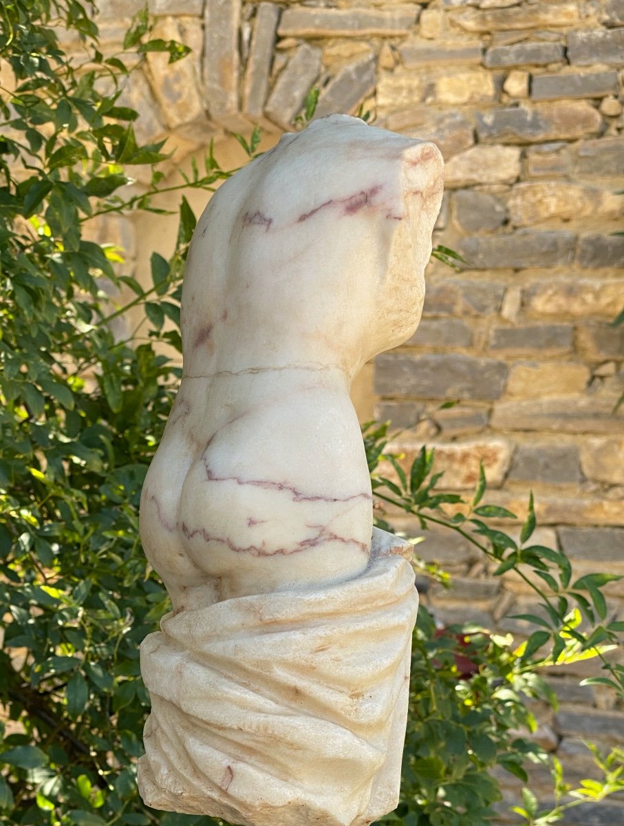 Sculpture Torso Of Woman In Veined White Marble Draped In Antique-photo-8