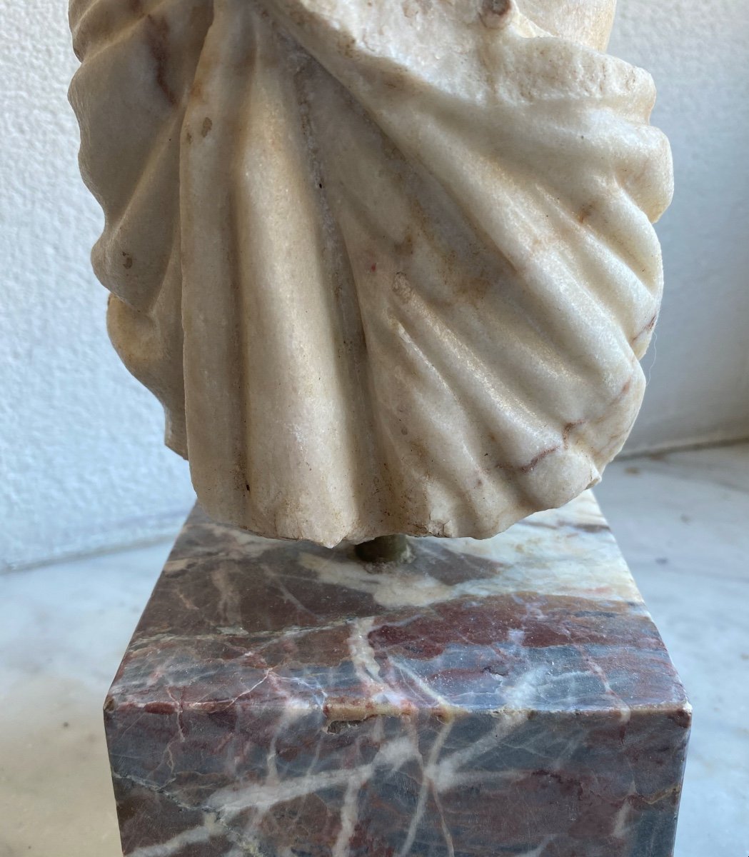 Sculpture Torso Of Woman In Veined White Marble Draped In Antique-photo-6