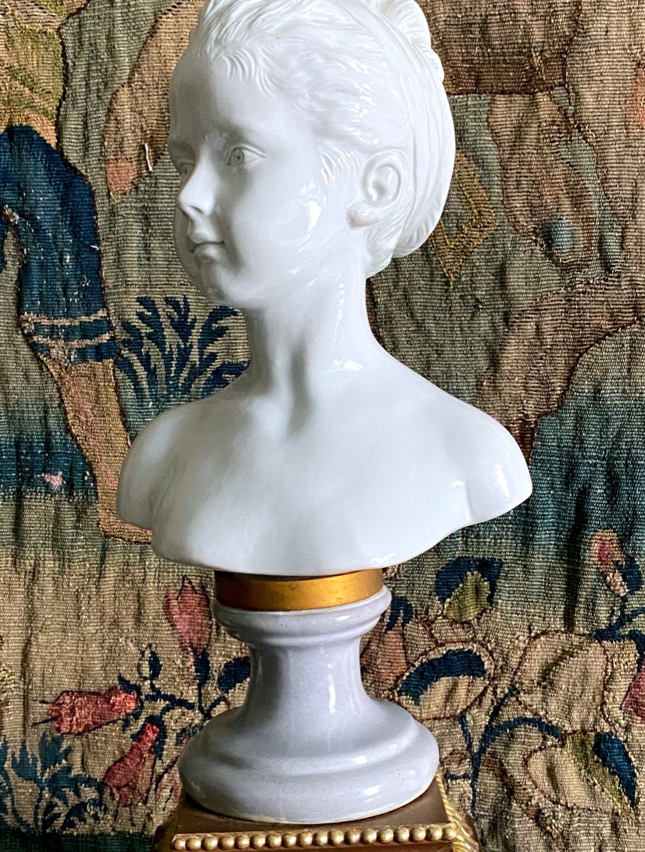 Porcelain Sculpture Marks With The Presumed Back Of Louise Brongnaird After Houdon-photo-5