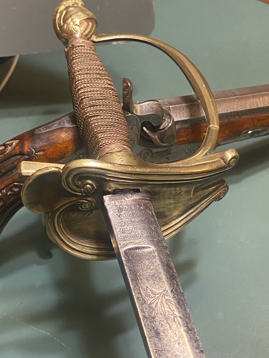 Officer's Sword Of The Guards From The 18th Century  Helmet Directoire Consulate With Engraved Decor  -photo-8