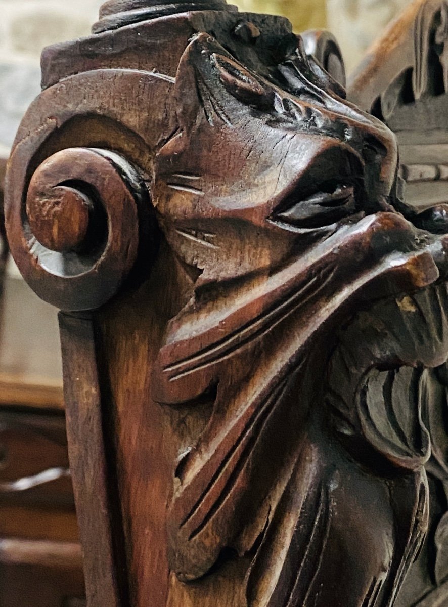 19th Century Dagobert Armchair In Walnut Carved With Leonine Heads In Renaissance Style -photo-4