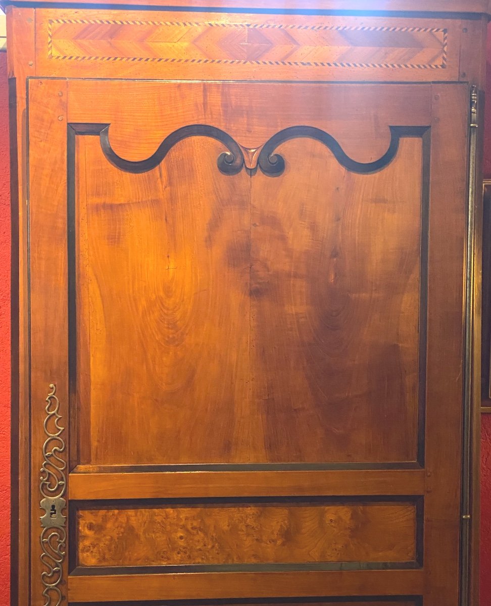 19th Century Cherrywood Bonnetière, Elm Burl Veneer Panel And Marquetry Motifs-photo-6