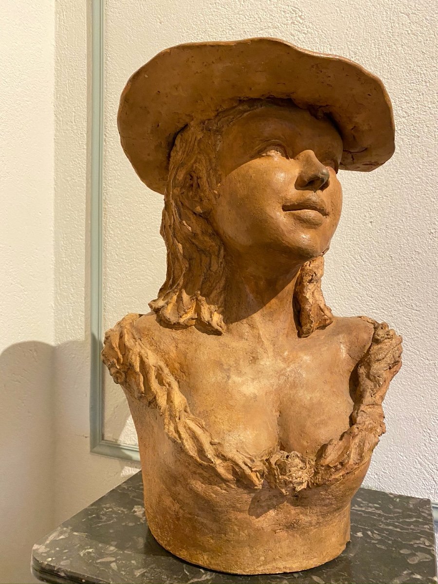 Sculpture  En Terre Cuite  De  Jeune  fille   Au Chapeau Fleuri   Dans Le Goût De  Renoir-Guino-photo-3