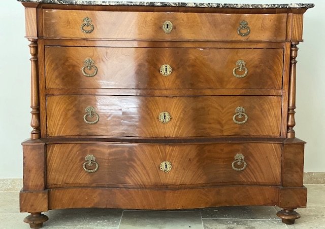 Mahogany And Flamed Mahogany Veneer Bidemeier Commode-photo-3