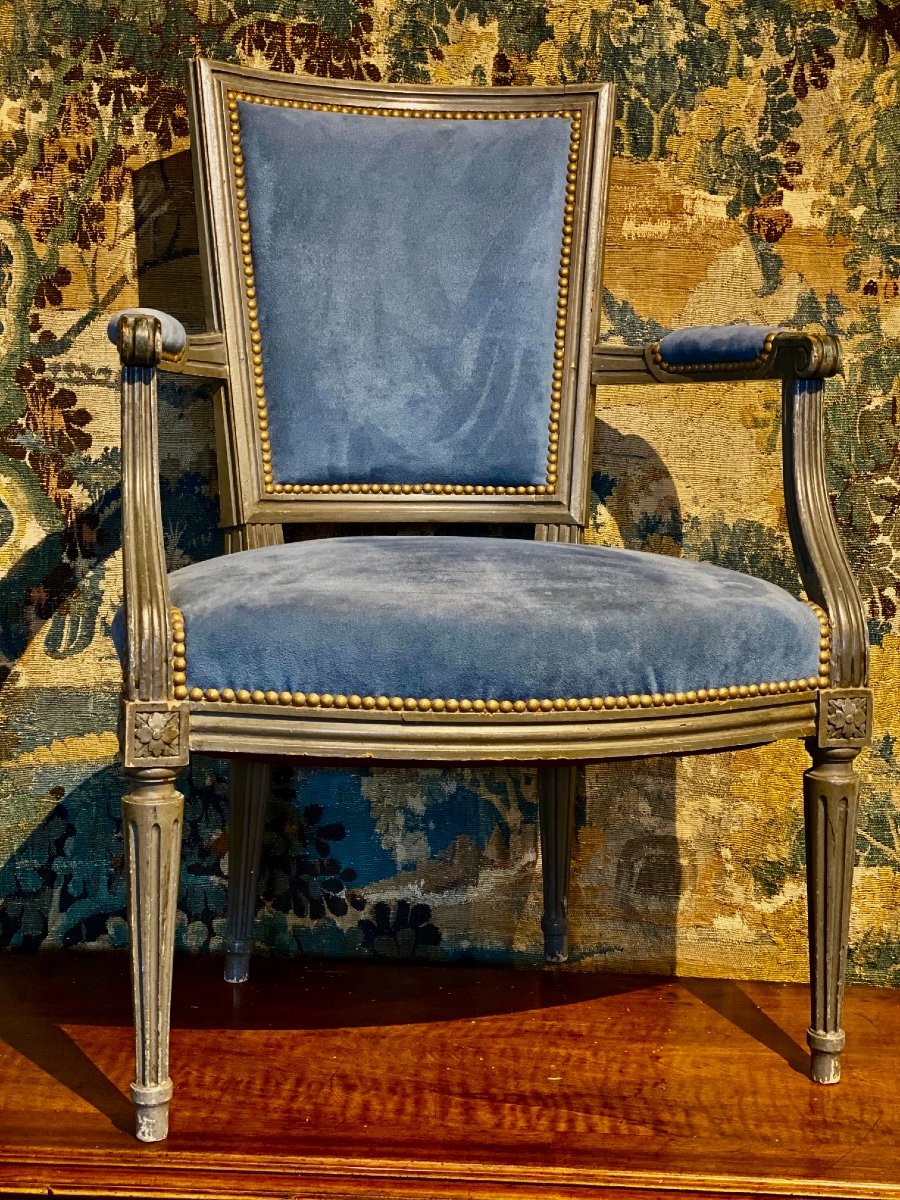 Paire De Fauteuils  En Cabriolet  d'Epoque Louis  XVI    Couvert Velours Bleu 