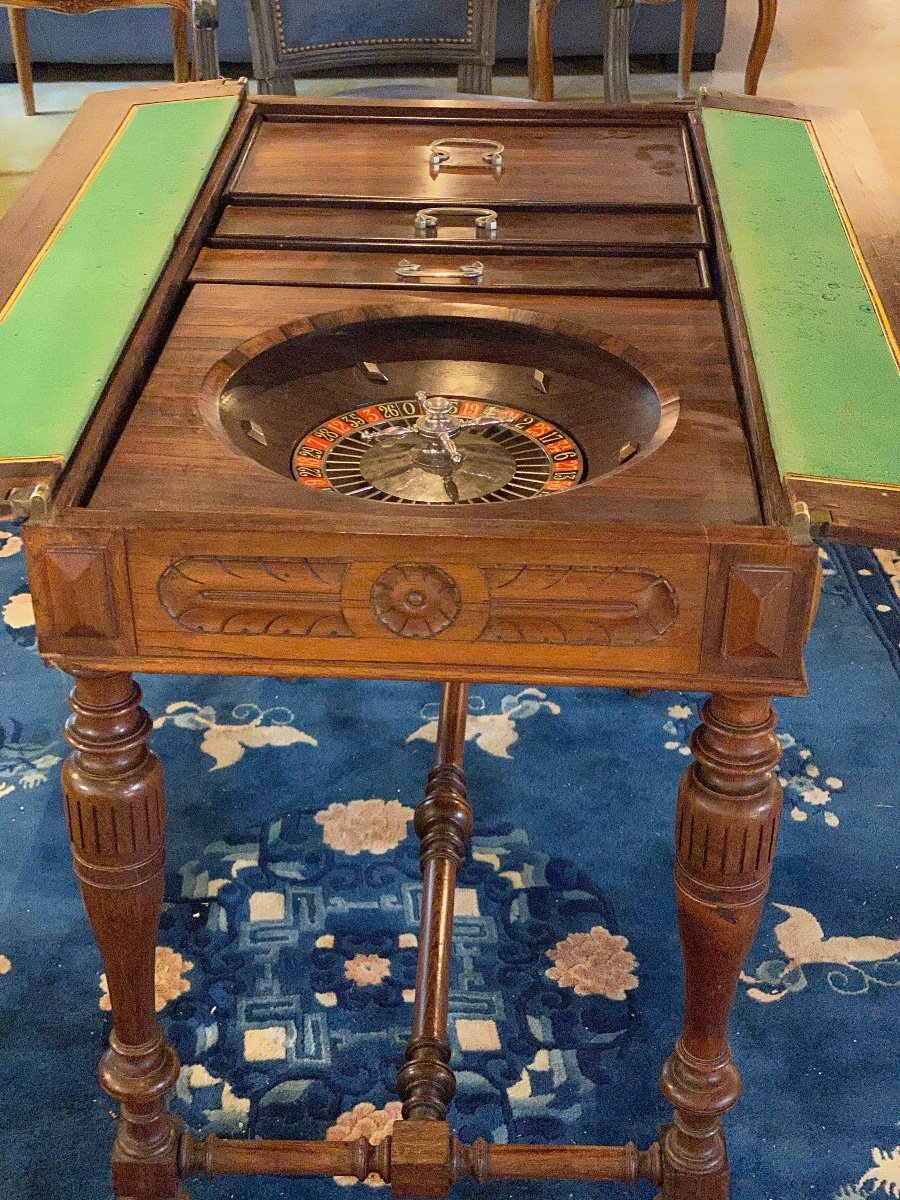 Table à Jeux XIX  éme en Palissandre  Avec  Echecs,backgammon ,dames, Tapis De Roulettes Carte-photo-2