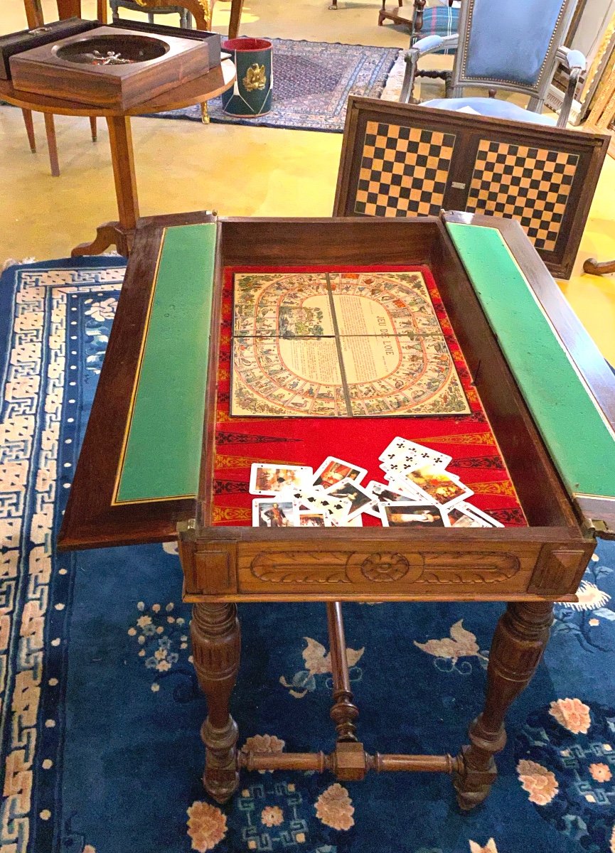 Table à Jeux XIX  éme en Palissandre  Avec  Echecs,backgammon ,dames, Tapis De Roulettes Carte