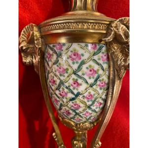 Cassolette  Tripode En Porcelaine De Sevres Bronze Dorés Louis XVI Directoire