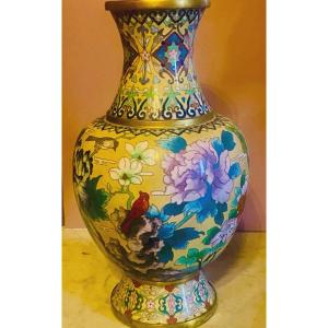 Paire De Vases  Japonais   Du  XIX ème  En émaux  Cloisonnés   à Décor d'Oiseaux  De  Fleurs  