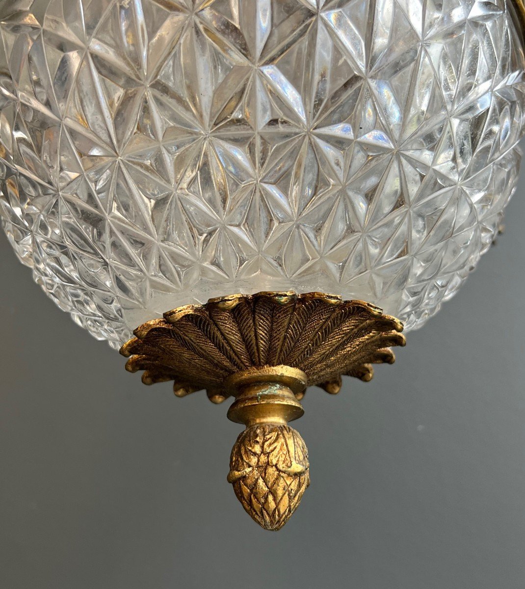 Lustre Montgolfière De Style Empire En Bronze Et Cristal à Décors De Flêches Et Cols De Cygnes.-photo-5