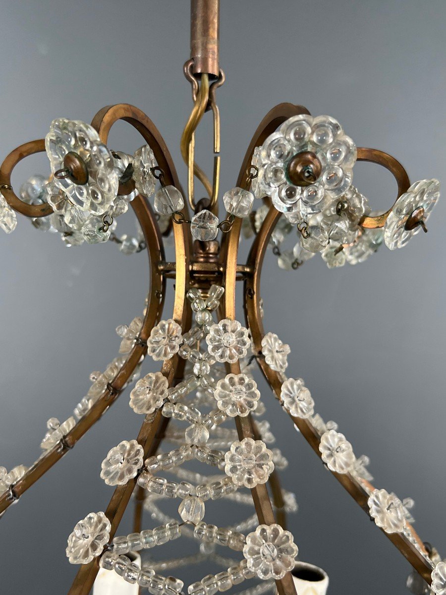 Small Brass Chandelier With Crystal Garlands. French Work In The Style Of Maison Baguès-photo-3