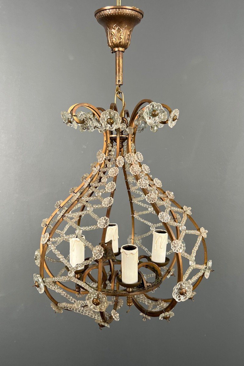 Small Brass Chandelier With Crystal Garlands. French Work In The Style Of Maison Baguès-photo-8