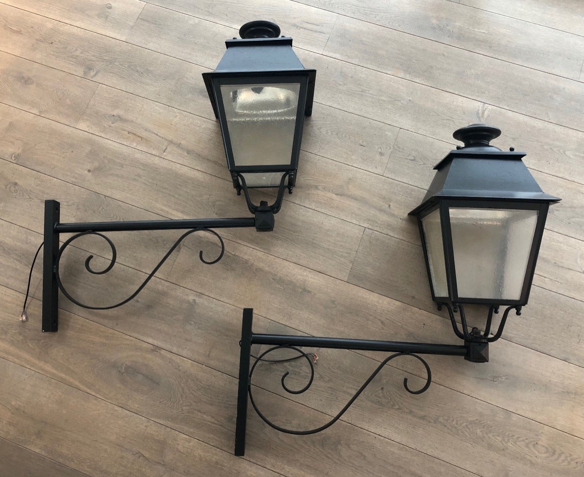 Pair Of Important Iron Outside Lanterns On Brackets. Gfrench Work. Circa 1950-photo-2