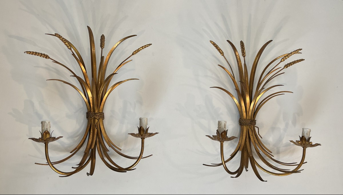 Coco Channel Large Pair Of Gilt Metal Ears Of Wheat Wall Sconces. French. Circa 1970-photo-8