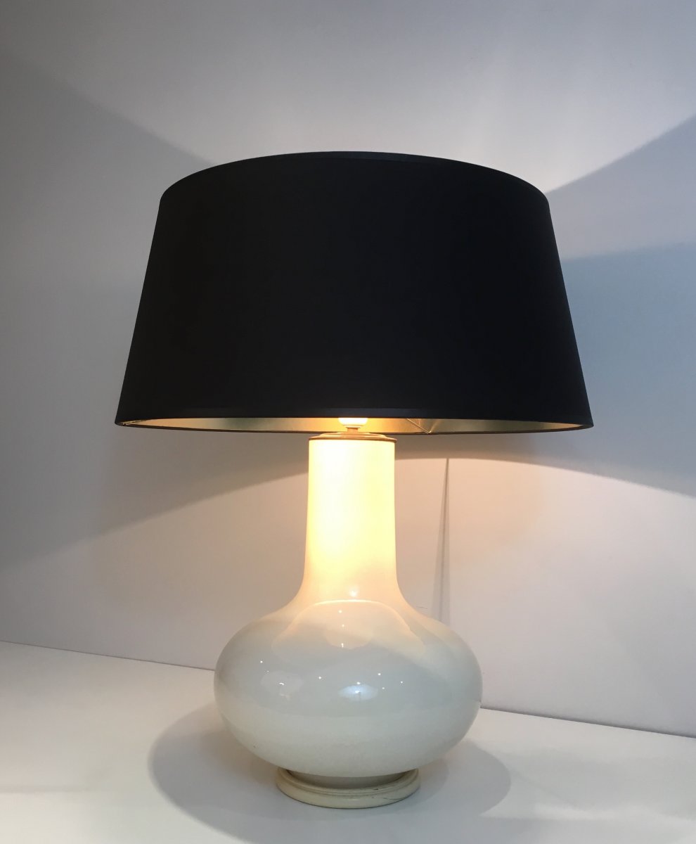 White Crackled Ceramic Table Lamp With Black Shade Gilt Inside. French. Circa 1970-photo-2