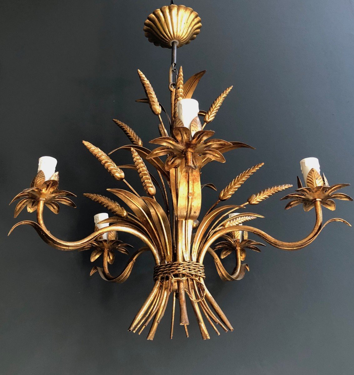 Coco Channel Wheat Gilt Metal Chandelier. French Work. Circa 1970-photo-7