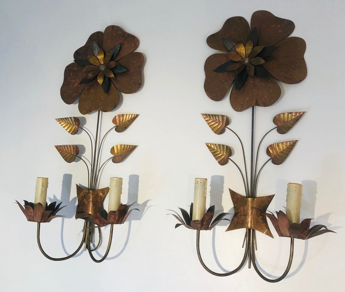 Important Pair Of Brass Flower Wall Lights. French Work. Circa 1970-photo-7