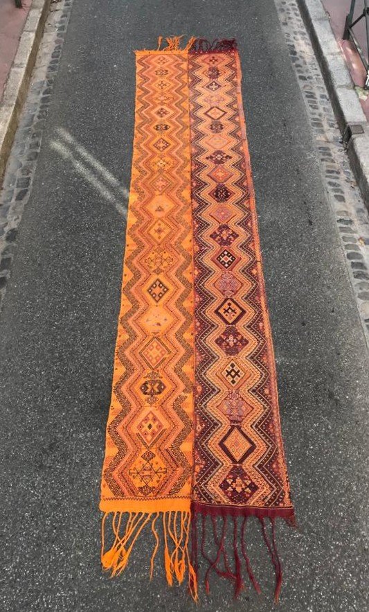 Kilim Brodé Sivas - Anatolie. Circa 1930. 520 X 130 Cm