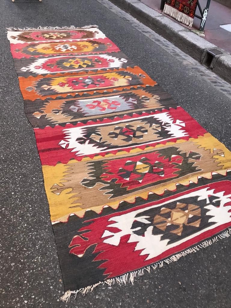 Kilim Afyon -  Anatolie. Circa 1950.  335 X 133 Cm